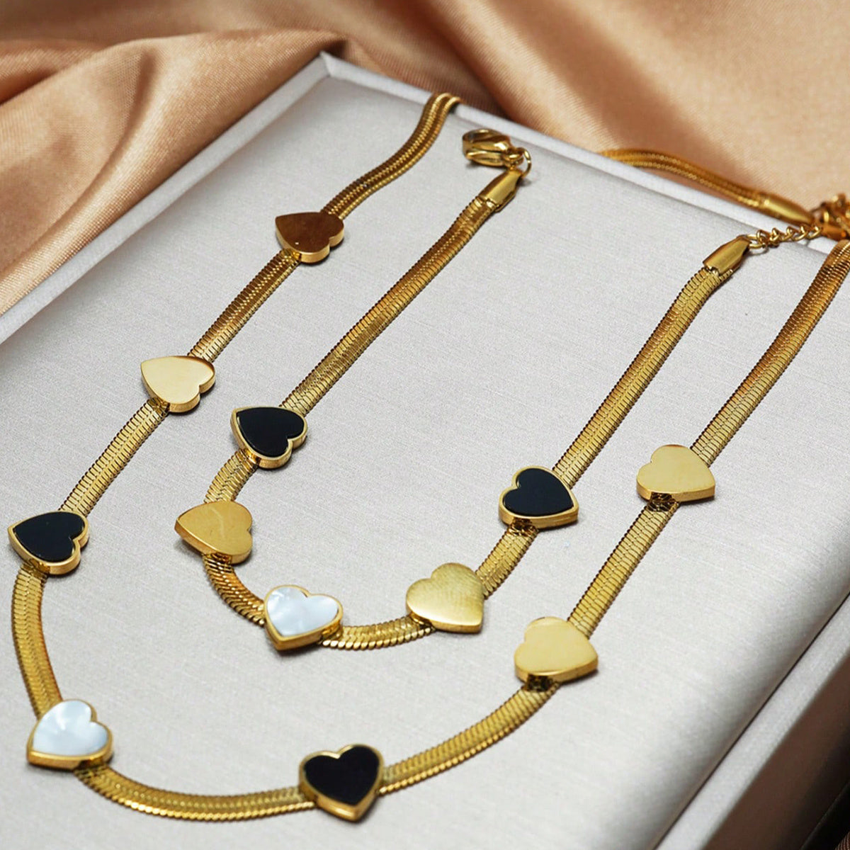 Luxury 18K Gold Plated Heart Mirror Jewelry Set – Hypoallergenic Necklace & Bracelet for Daily Wear