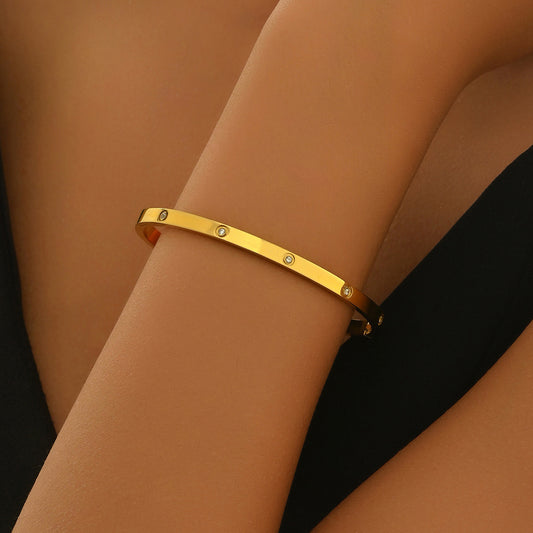 Luxury 18K Gold Plated Stainless Steel Minimalist Bracelet – Hypoallergenic Circle Rhinestone Jewelry for Everyday Wear